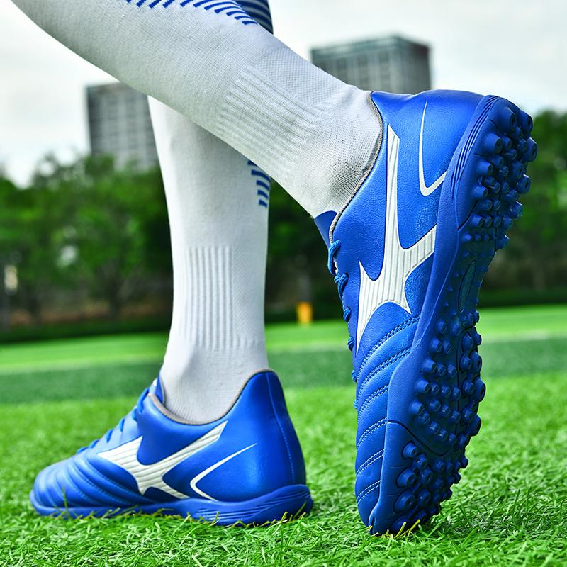 Chaussures Foot sans Crampons : Une Révolution pour le Jeu Intérieur !