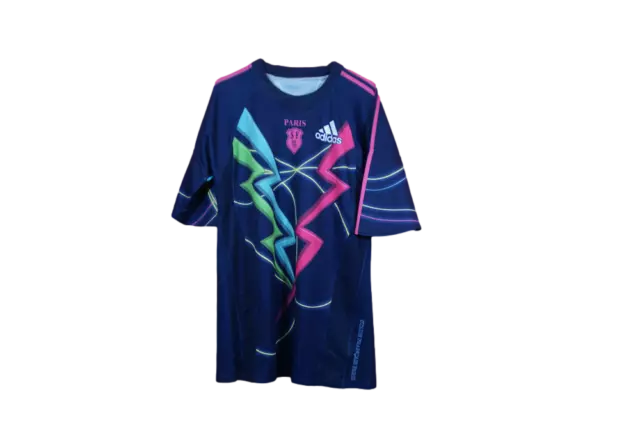 découvrez le maillot du stade français 2021, symbole de passion et d'engagement pour le rugby. ce modèle allie style et confort, parfait pour les supporters du club. affichez vos couleurs avec fierté !