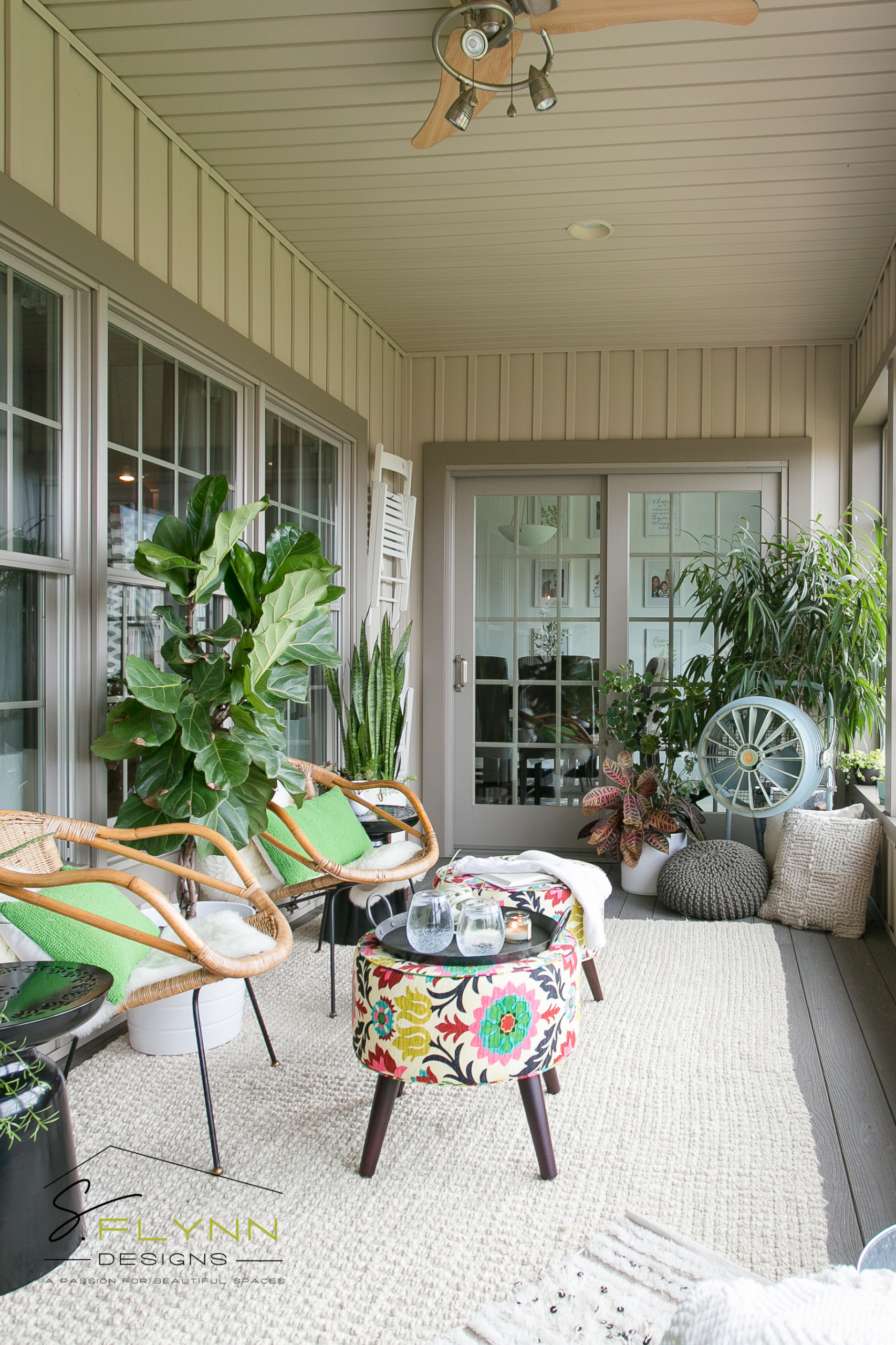 découvrez des idées inspirantes pour la décoration de votre véranda bord de mer. aménagez cet espace convivial avec des matériaux naturels, des couleurs apaisantes et des accessoires marins pour créer une atmosphère relaxante et estivale. transformez votre véranda en un véritable havre de paix, idéal pour profiter des vues sur l'océan.