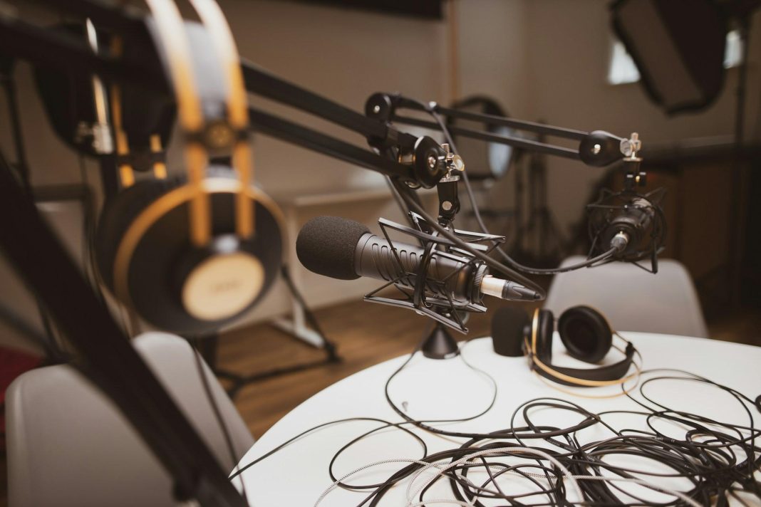 Studio de podcast à Montpellier : un espace intimiste pour créer du contenu audio pro