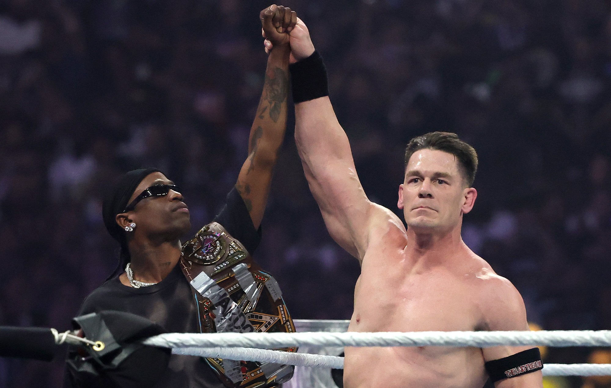 rejoignez-nous pour un samedi épique avec la wwe ! ne manquez pas les combats palpitants, les superstars légendaires et l'excitation inégalée de cet événement incontournable. soyez témoin des moments mémorables et vivez la passion du catch en direct !