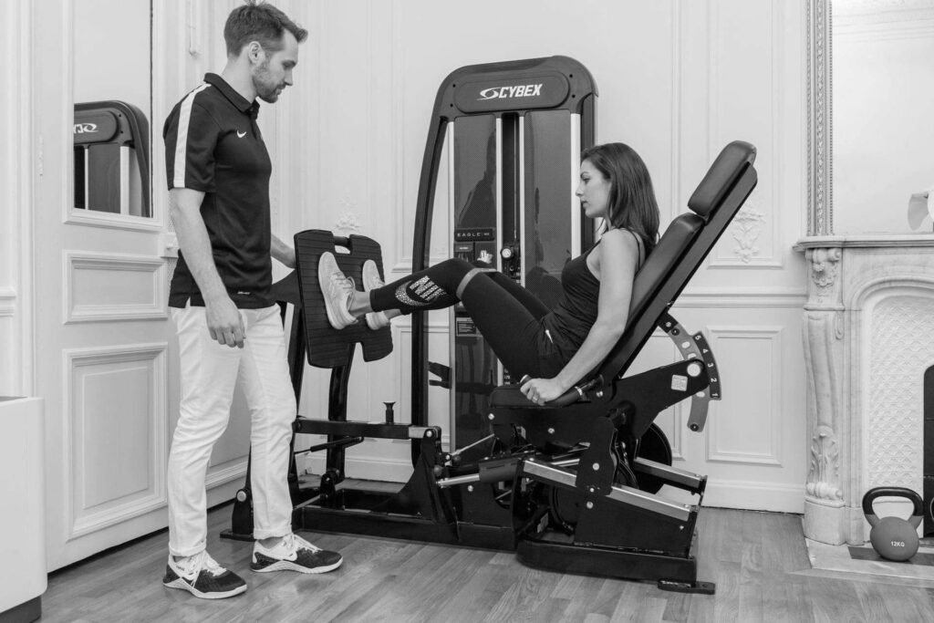 Kyste poplité et vélo d’appartement : repos ou exercice ?