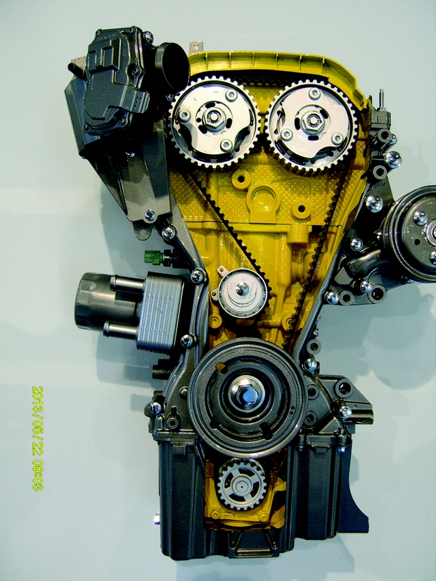 découvrez tout ce qu'il faut savoir sur la courroie de distribution du moteur puretech 130 : durée de vie, symptômes d'usure, conseils d'entretien et coût de remplacement.