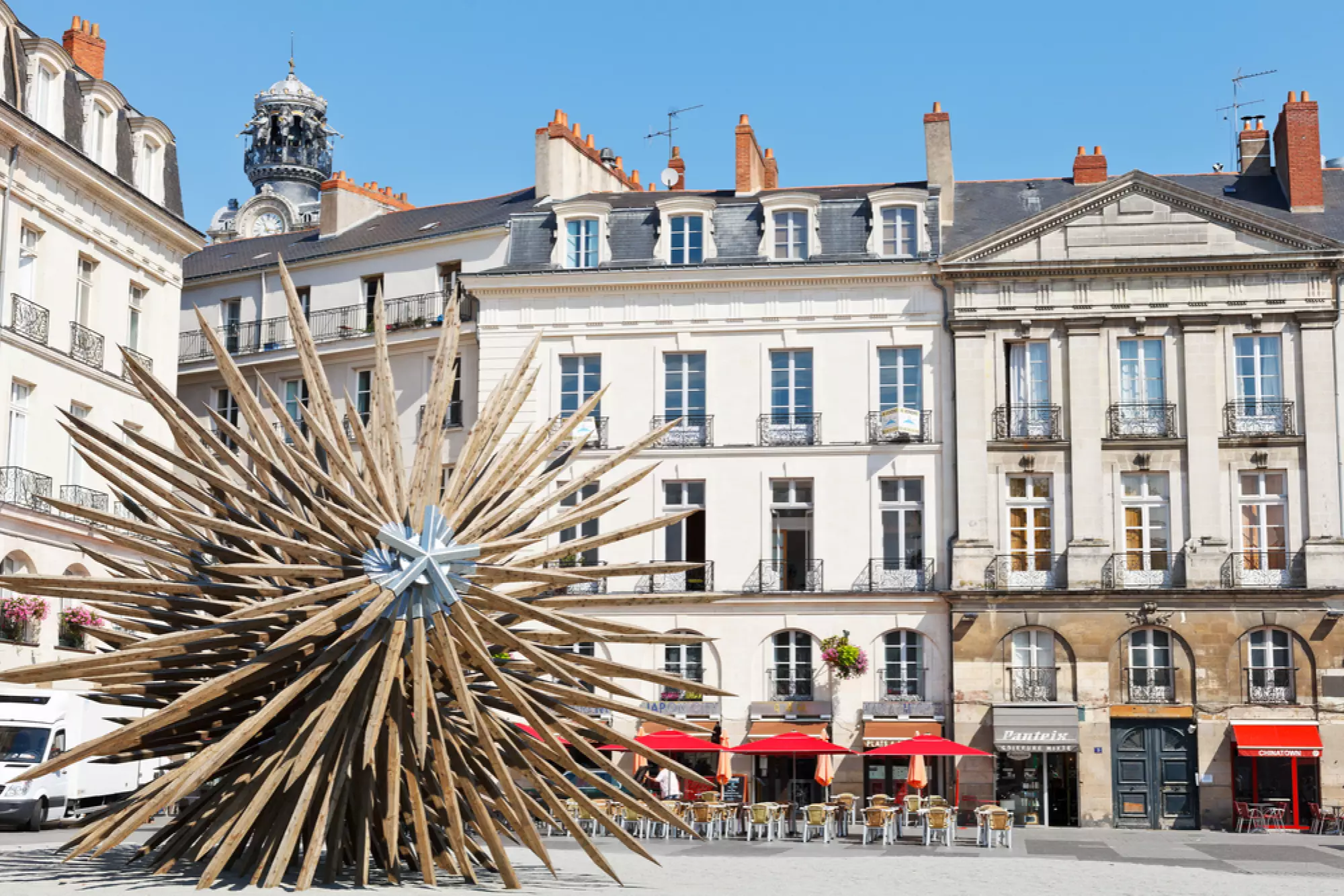 découvrez la baisse surprise des prix immobiliers à nantes, une opportunité unique pour les acheteurs et investisseurs dans cette ville dynamique.