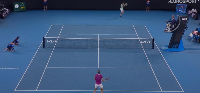 découvrez l'analyse scientifique des performances de djokovic, nadal et medvedev, explorant les secrets et techniques qui font leur succès au tennis.