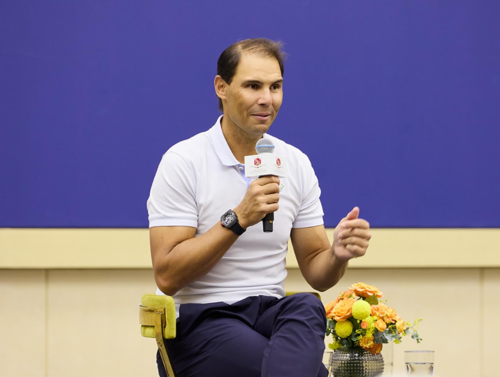 découvrez l'hommage exceptionnel rendu à rafael nadal lors de l'open d'australie 2026, célébrant sa carrière et ses exploits légendaires.