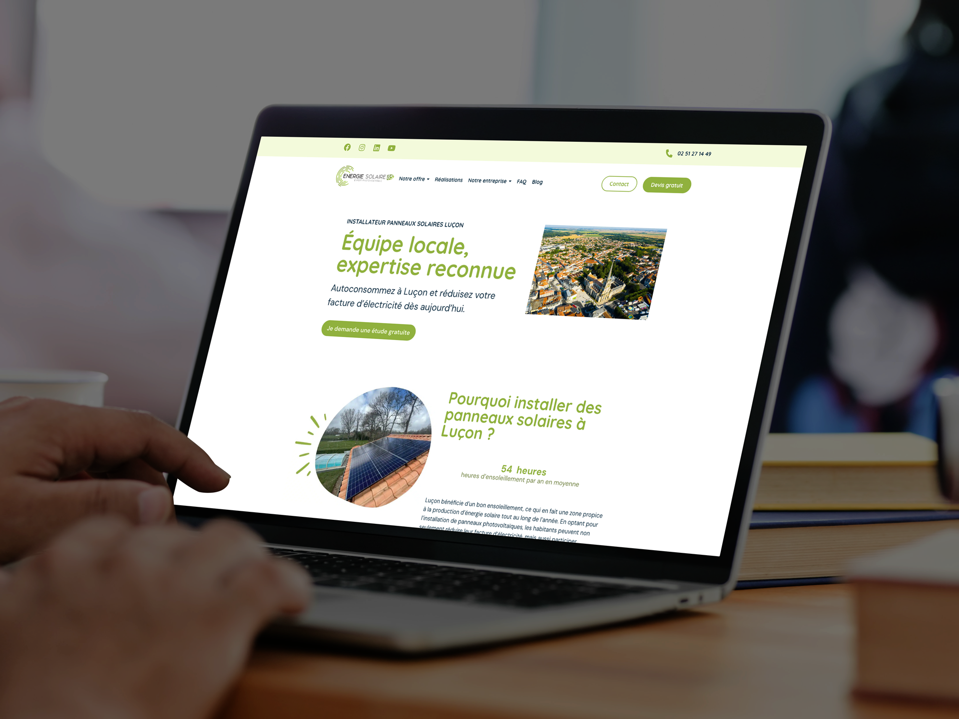 studio arfblue, expert en marketing digital et web, vous accompagne dans la création de stratégies innovantes pour booster votre visibilité en ligne et développer votre activité.