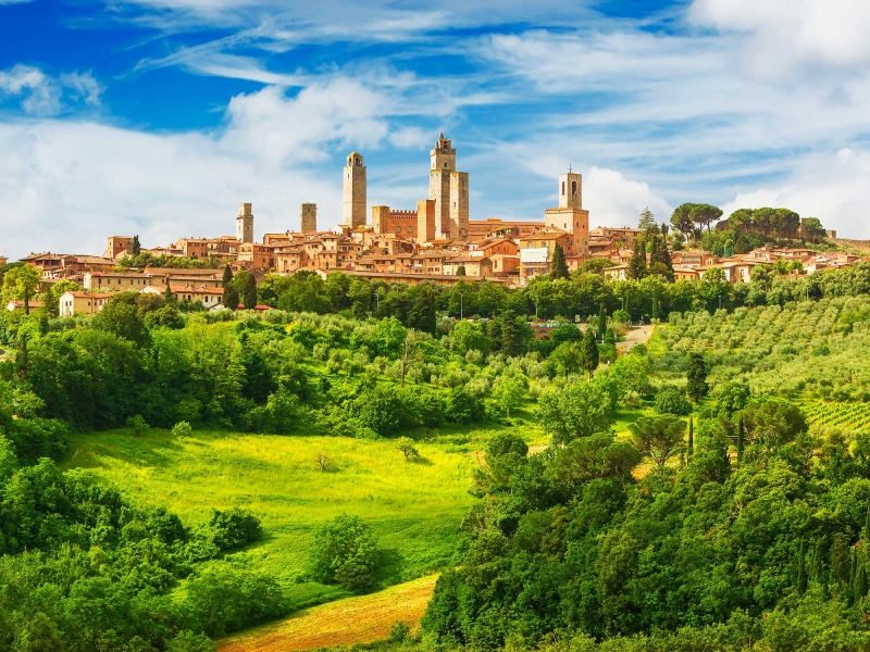 découvrez la toscane en 7 jours : un itinéraire parfait pour explorer ses magnifiques vignobles et ses charmants villages authentiques.