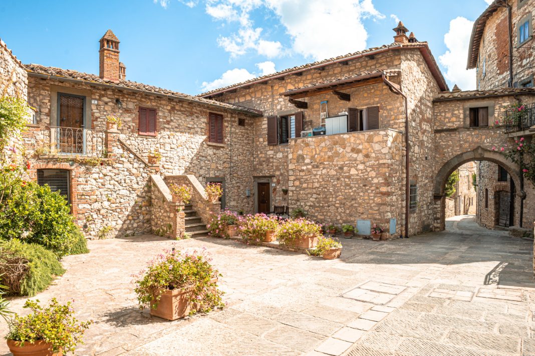Toscane en 7 jours : vignobles, villages médiévaux et bains thermaux