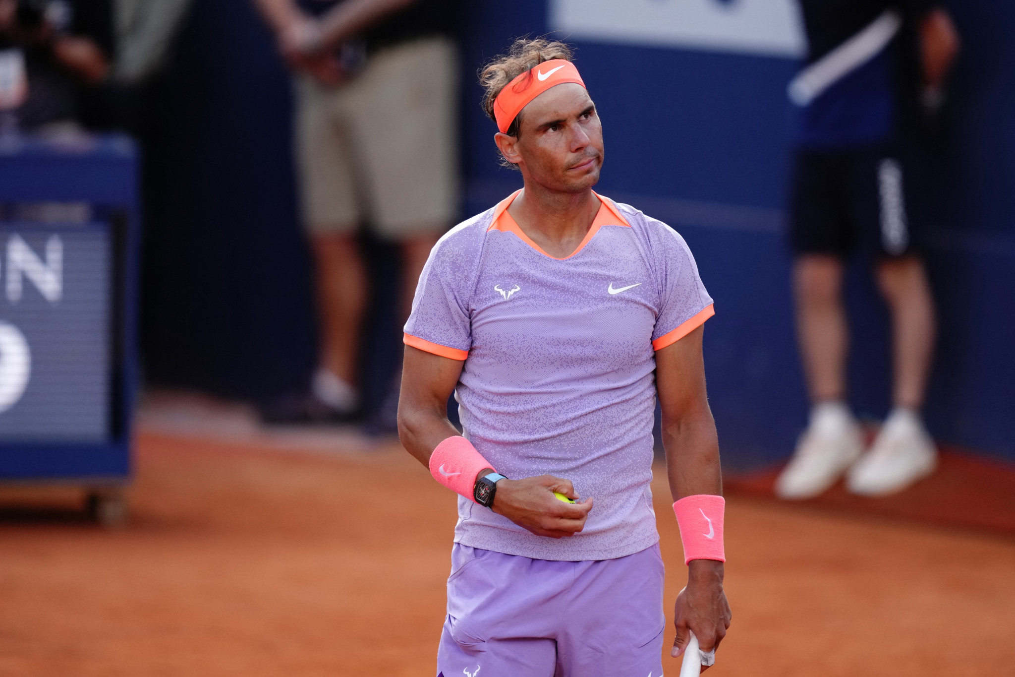 rafael nadal retrouve la magie du ski après 26 ans et partage son retour aux sensations uniques de la glisse sur les pistes enneigées.